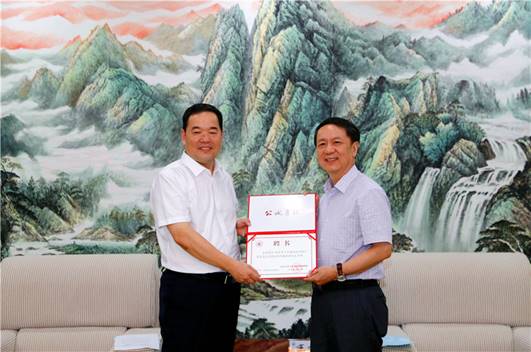 说明: //news.acfanpro.com/__local/6/FD/7D/962EB16AAB5BCA002FCFE460B9A_16FDAD9E_28568.jpg