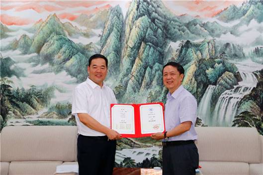 说明: //news.acfanpro.com/__local/5/1F/FD/3F74C991D781AA48C9382A77949_1D8644B2_2944B.jpg